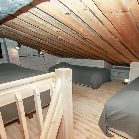 Lomamökit Ski-in-out Freerider *